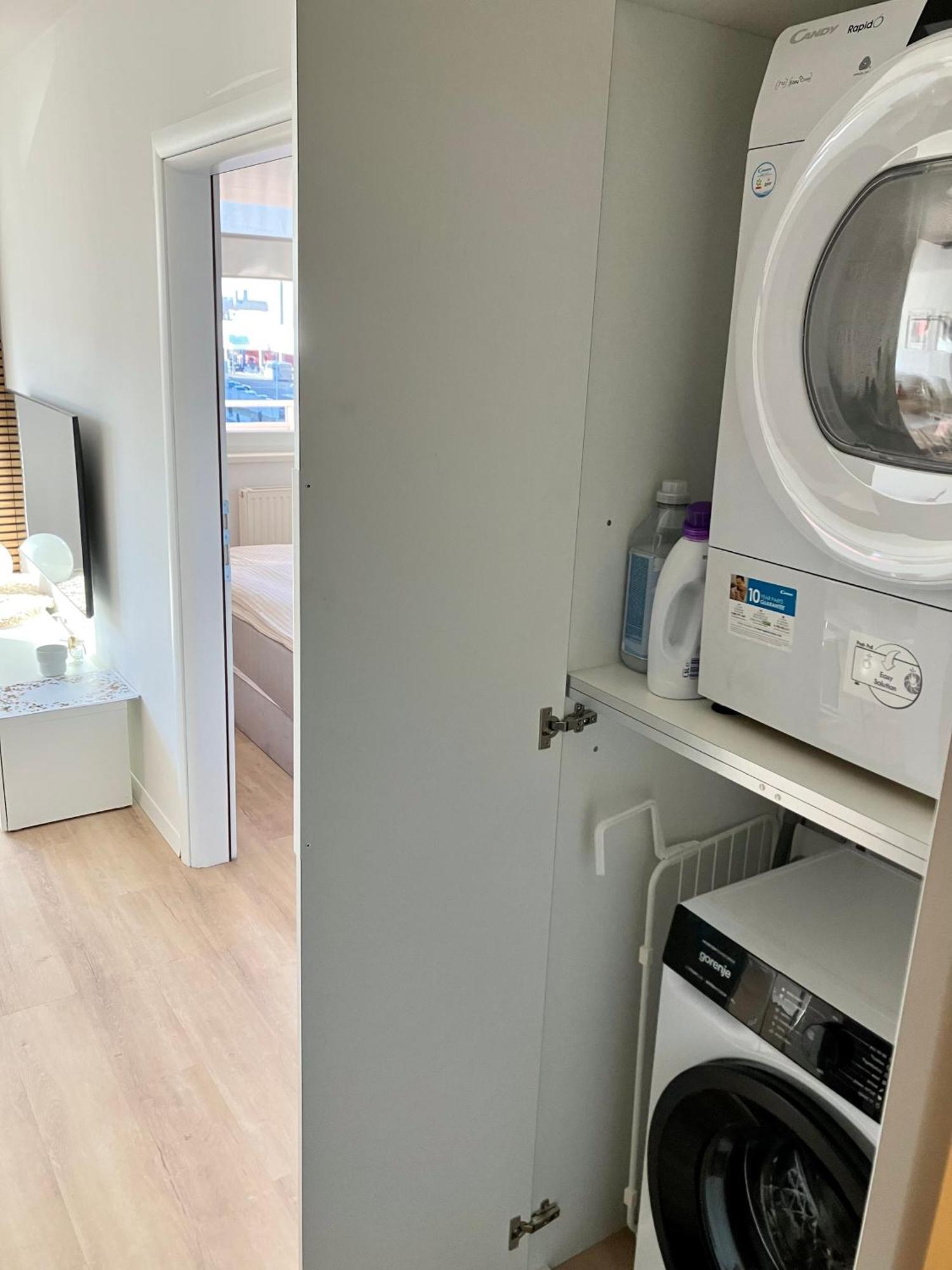 Delux Apartment La Arena With Private Garage ザグレブ エクステリア 写真