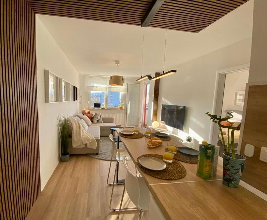 Delux Apartment La Arena With Private Garage ザグレブ エクステリア 写真