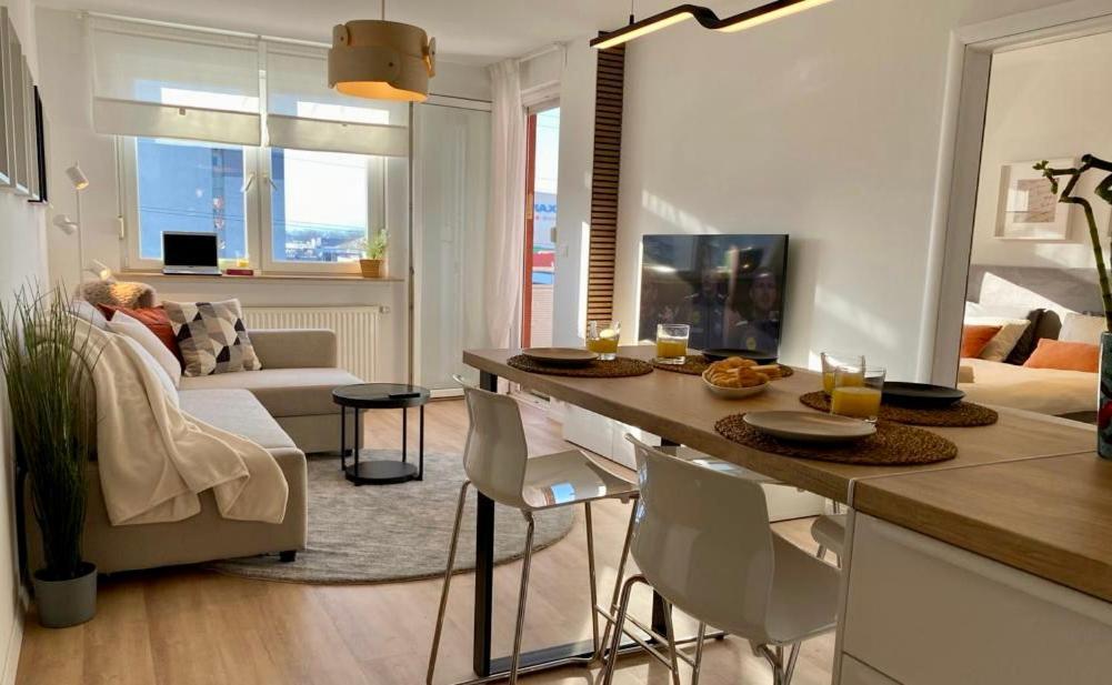 Delux Apartment La Arena With Private Garage ザグレブ エクステリア 写真